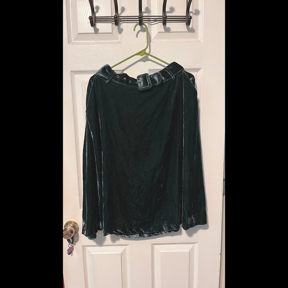 NWT Modcloth Perfect Timing Belted Midi Skirt seafoam crinkle velvet M  New - Picture 4 of 10